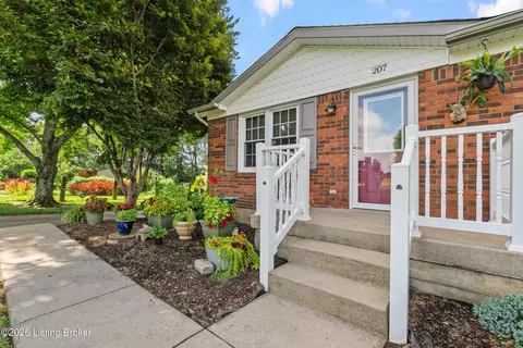 207 Victoria Dr, Shelbyville, KY 40065