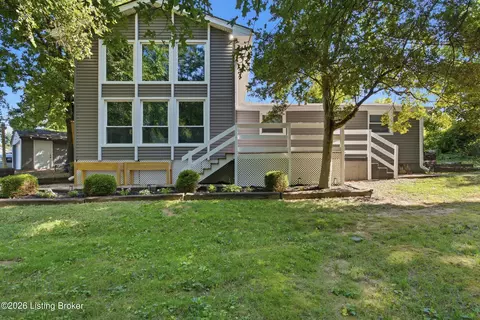 2009 Lonesome Hollow Rd, Louisville, KY 40272