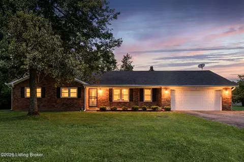 52 College Ct, Campbellsburg, KY 40011