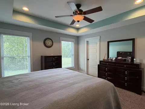 Bedroom - 1695 Hall Simpson Rd, Loretto, KY 40037 photo 4 of 9