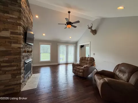 Living - 1695 Hall Simpson Rd, Loretto, KY 40037 photo 1 of 5