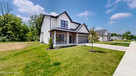 8205 Roseborough Rd, Louisville, KY 40228