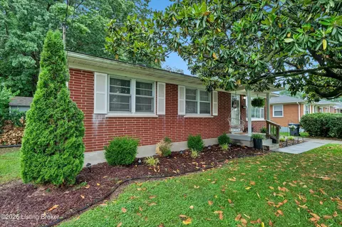 1924 White Oak Ln, Louisville, KY 40216