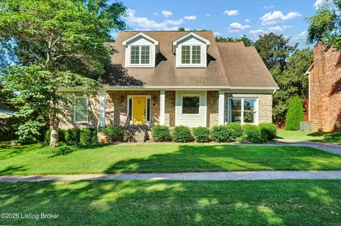 802 Foxgate Rd, Louisville, KY 40223