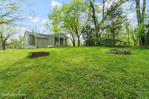 Exterior - 840 E Walnut St, Corydon, IN 47112 photo 4 of 6