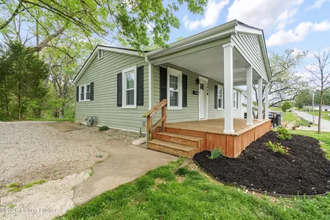 Exterior - 840 E Walnut St, Corydon, IN 47112 photo 3 of 6