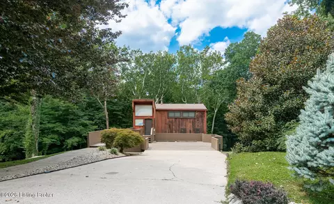 6302 Shadow Wood Ct, Prospect, KY 40059