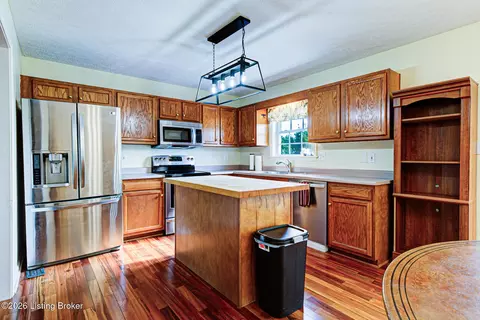 Kitchen - 2660 Wolf-pen Rd, Pendleton, KY 40055 photo 1 of 1