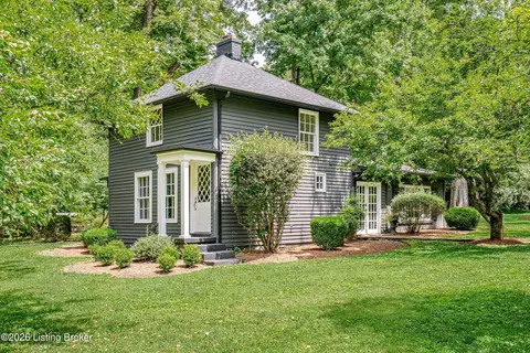 1307 Glenbrook Rd, Anchorage, KY 40223