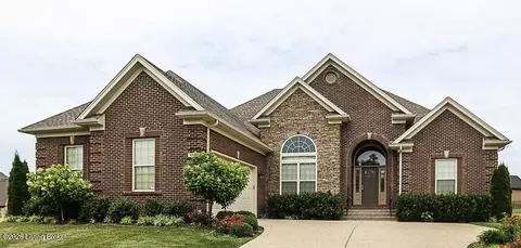 11111 Pebble Creek Dr, Louisville, KY 40241