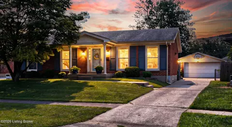 4012 Landside Dr, Louisville, KY 40220