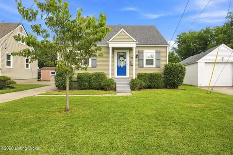 867 Parkway Dr, Louisville, KY 40217