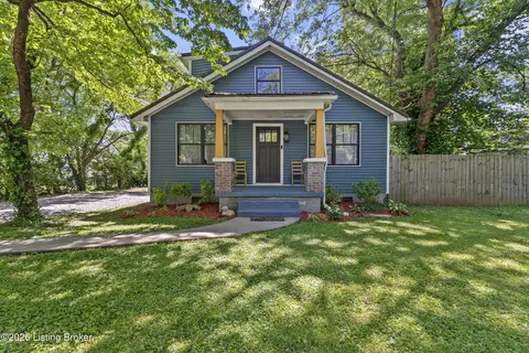 247 Walnut St, Lebanon Junction, KY 40150