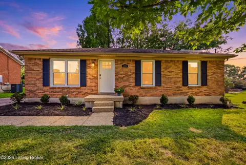 1824 Oakwood Dr, Shelbyville, KY 40065