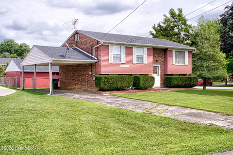 106 Canyon Ct, Louisville, KY 40229