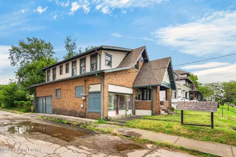 3600 W Market St, Louisville, KY 40212