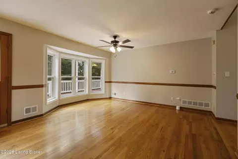 Living - 3716 Valley Creek Dr, Pendleton, KY 40055 photo 3 of 5