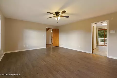 Living - 3716 Valley Creek Dr, Pendleton, KY 40055 photo 4 of 5