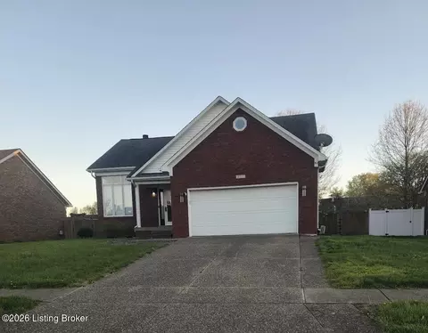 5902 Briscoe Ln, Louisville, KY 40228