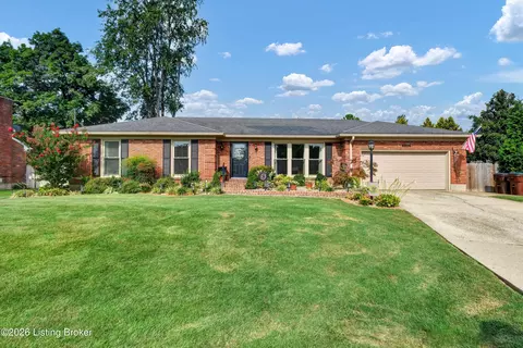 6904 Bellcrest Ct, Louisville, KY 40291