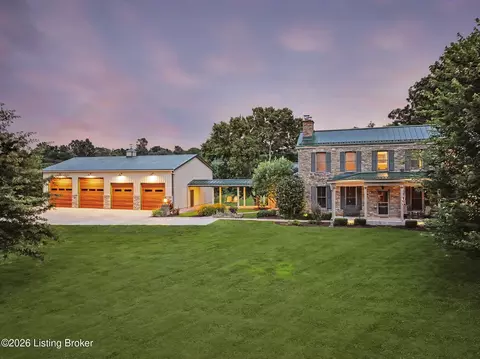 5176 Botts Ln, Petersburg, KY 41080