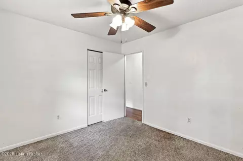 Bedroom - 906 Mary Ct, Radcliff, KY 40160 photo 2 of 10