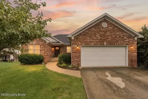 268 Lang Run Ct, Simpsonville, KY 40067