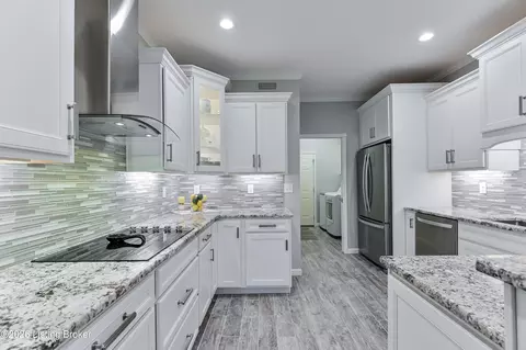 Kitchen - 236 Silverview Rd, Smithfield, KY 40068 photo 2 of 4
