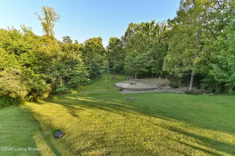Exterior - 236 Silverview Rd, Smithfield, KY 40068 photo 6 of 19