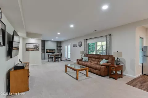 Living - 236 Silverview Rd, Smithfield, KY 40068 photo 2 of 2