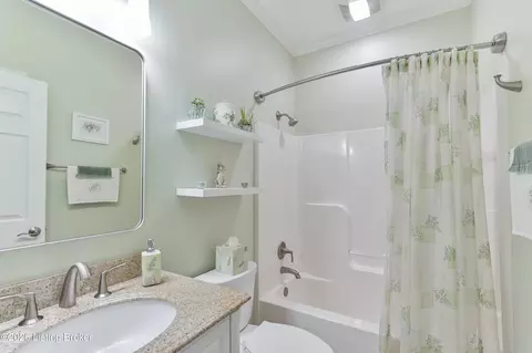 Bath - 236 Silverview Rd, Smithfield, KY 40068 photo 5 of 7