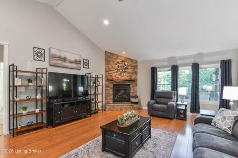 Living - 236 Silverview Rd, Smithfield, KY 40068 photo 1 of 2