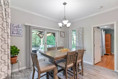 Dining - 236 Silverview Rd, Smithfield, KY 40068 photo 1 of 3