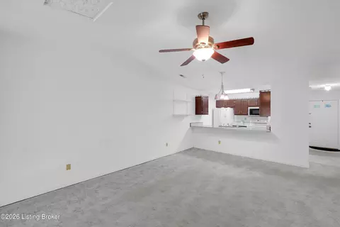 Living - 185 Beechtree Ln, Mount Washington, KY 40047 photo 5 of 7