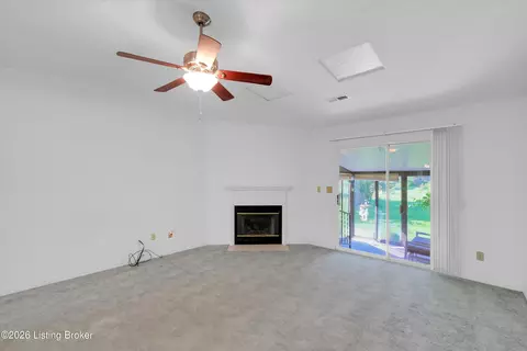 Living - 185 Beechtree Ln, Mount Washington, KY 40047 photo 3 of 7