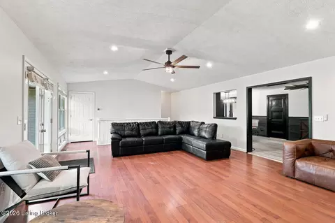 Living - 4525 Scottsville Rd, Floyds Knobs, IN 47119 photo 2 of 2