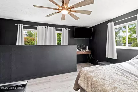 Bedroom - 4525 Scottsville Rd, Floyds Knobs, IN 47119 photo 7 of 7