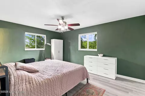 Bedroom - 4525 Scottsville Rd, Floyds Knobs, IN 47119 photo 1 of 7