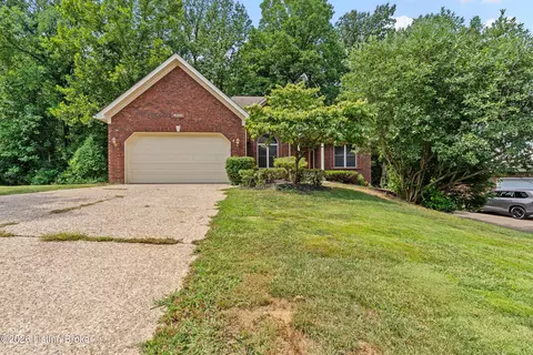 3222 Rolling Oak Blvd, Louisville, KY 40214