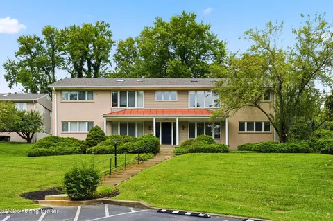 4105 Stoneview Dr #3, Louisville, KY 40207