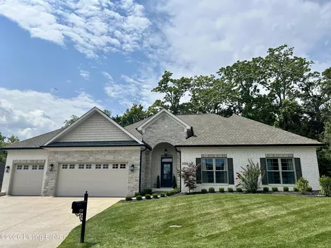 228 Maple Valley Rd, Louisville, KY 40245