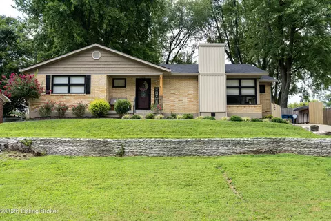 10216 Eve Adam Dr, Louisville, KY 40272