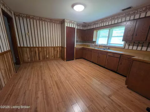 Kitchen - 2514 Bloomfield Rd, Springfield, KY 40069 photo 1 of 1