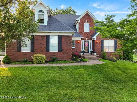 6702 Poplar Forest Ln, Louisville, KY 40291