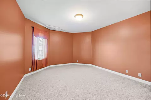 Bedroom - 596 Meadowcrest Dr, Mount Washington, KY 40047 photo 2 of 3