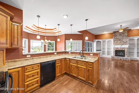 Living - 596 Meadowcrest Dr, Mount Washington, KY 40047 photo 1 of 4