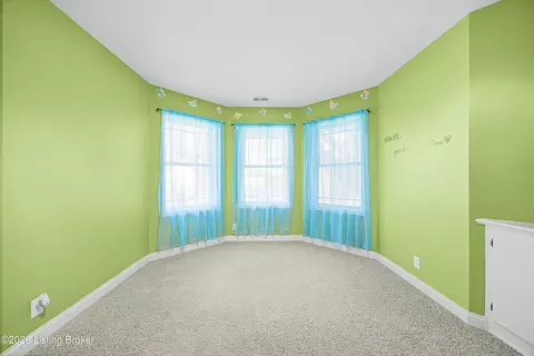 Bedroom - 596 Meadowcrest Dr, Mount Washington, KY 40047 photo 3 of 3