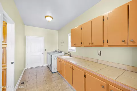 Other - 596 Meadowcrest Dr, Mount Washington, KY 40047 photo 4 of 20