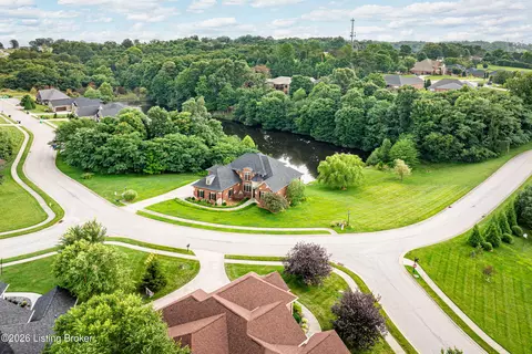 View/Area - 3642 Woodland Lakes Dr, Floyds Knobs, IN 47119 photo 4 of 6