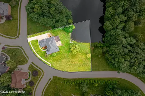 View/Area - 3642 Woodland Lakes Dr, Floyds Knobs, IN 47119 photo 1 of 6